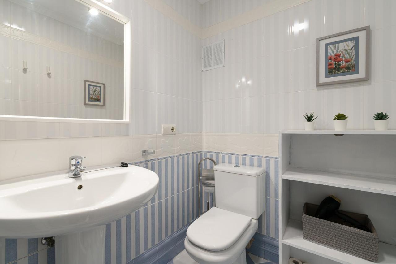 Maisuit Apartment Malaga City Center ภายนอก รูปภาพ