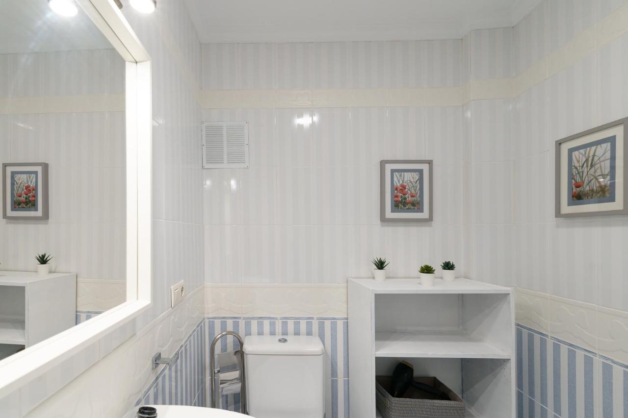 Maisuit Apartment Malaga City Center ภายนอก รูปภาพ